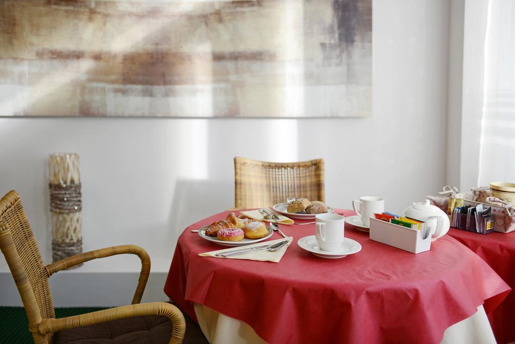 Residence Hotel Fever Ortisei Bagian luar foto