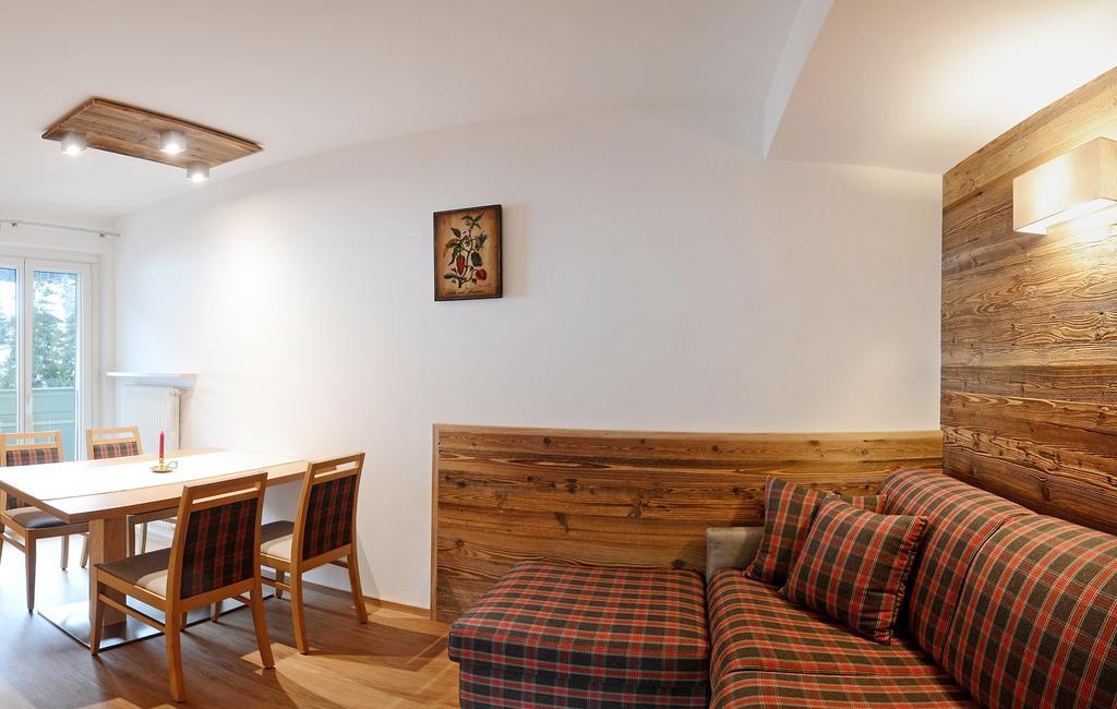 Residence Hotel Fever Ortisei Ruang foto